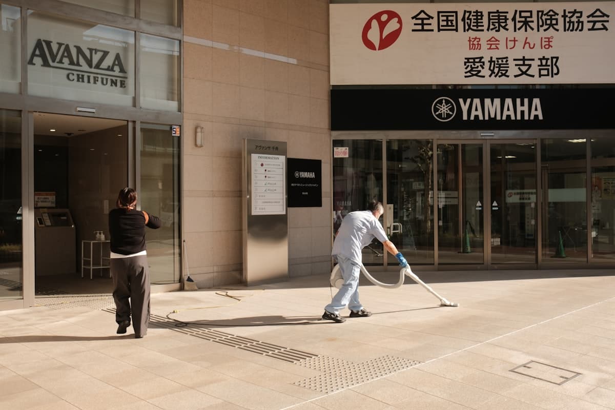 Hausmeister bei der Gebäudebetreuung in Düsseldorf